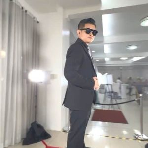 Cách tạo dáng Quay Video 360 độ